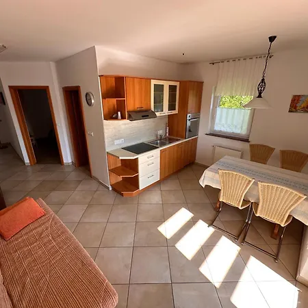 Apartment Suster Stari Trg ob Kolpi