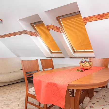 Suster Apartman Stari Trg ob Kolpi