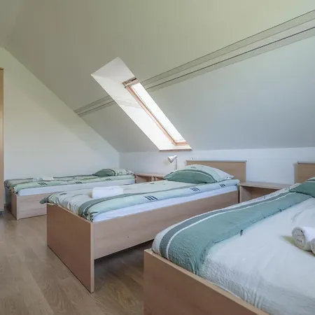 Suster * Stari Trg ob Kolpi