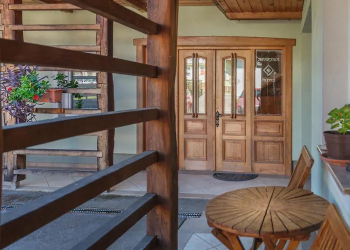 Suster * Stari Trg ob Kolpi